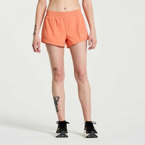 Coral Saucony Outpace 3" Women's Shorts | ISRAEL GARXVH